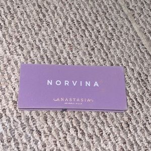 Anastasia Beverly Hills norvina eyeshadow palette